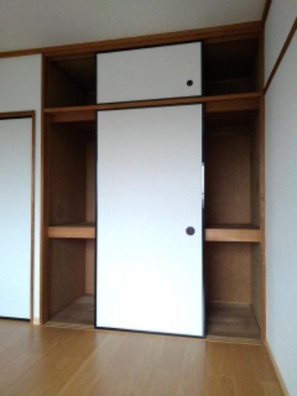 収納　図面と現状に相違がある場合には現状を優先