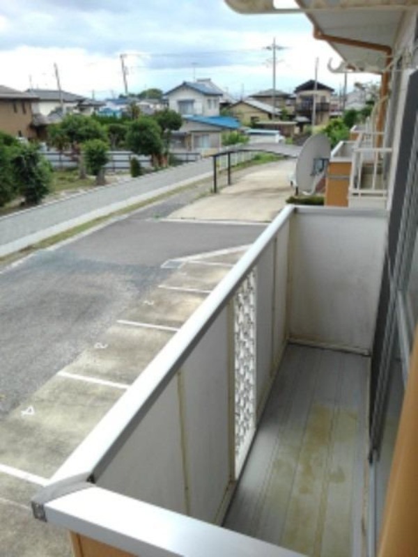 バルコニー　図面と現状に相違がある場合には現状を優先