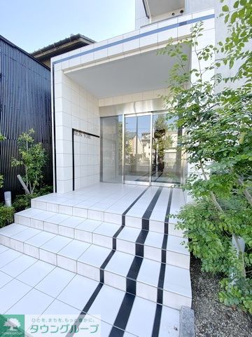 エントランス　エントランス