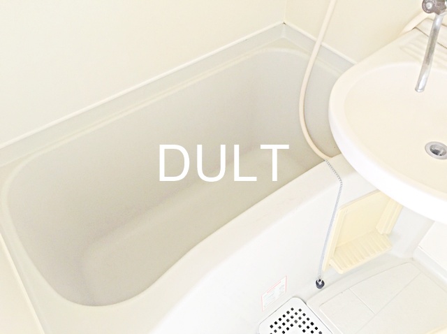 バス・シャワールーム　バスルームです。