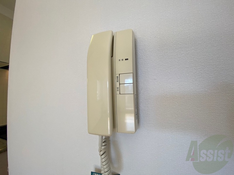 セキュリティ　インターホンは通話ができるので急な訪問があっても安心です。