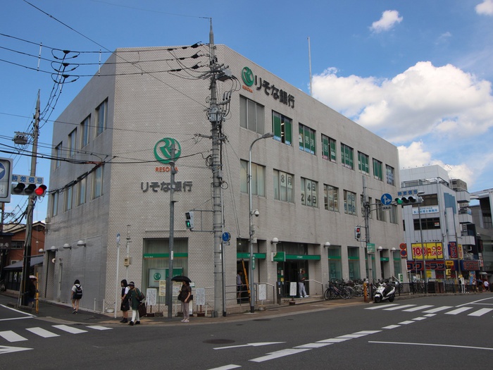 銀行　りそな銀行 寝屋川支店（銀行）まで260m