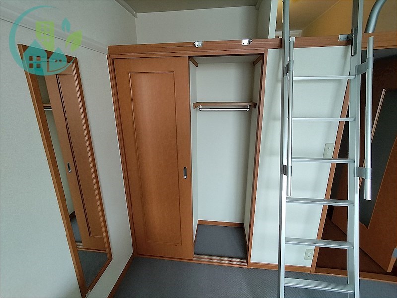 収納　レオパレス御影塚町（家具・家電付、仲介手数料不要）