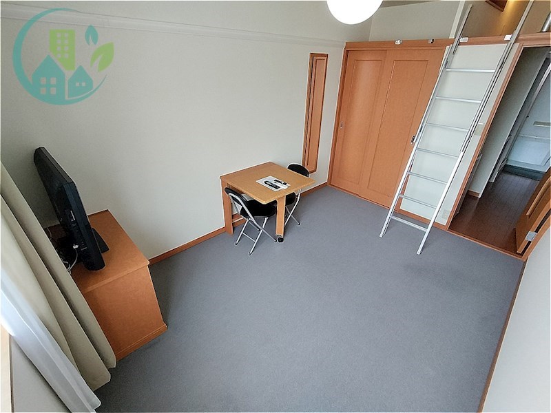 居室・リビング　レオパレス御影塚町（家具・家電付、仲介手数料不要）