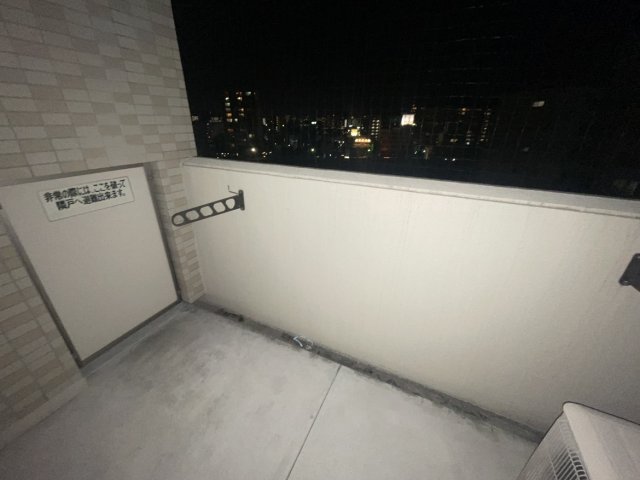 バルコニー　同物件の他部屋の写真