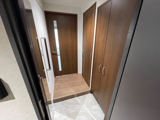 玄関　※別部屋の写真です