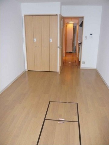 居室・リビング　便利な床下収納