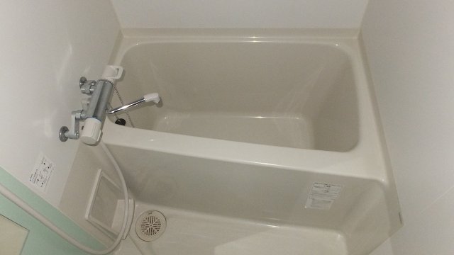 バス・シャワールーム　お風呂で日々の疲れを落としましょう
