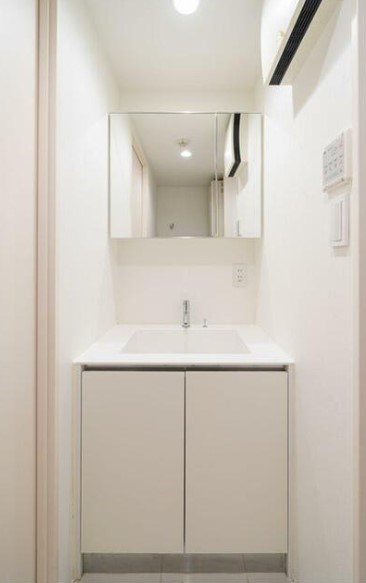 洗面設備　別部屋同間取り写真