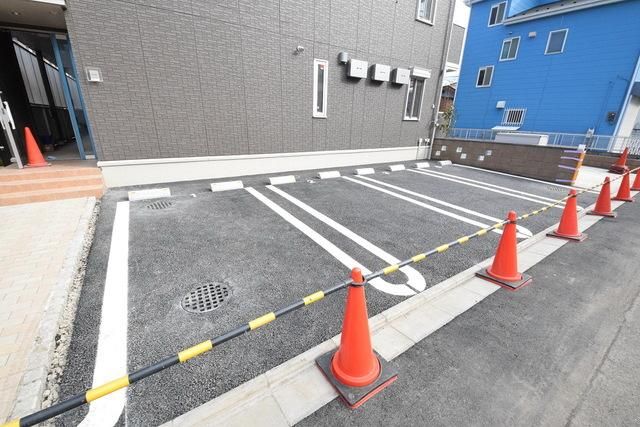 駐車場　駐車場