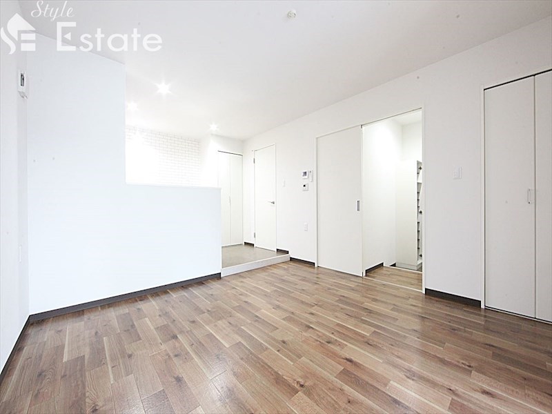 居室・リビング　内装