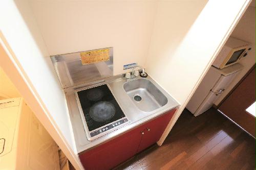 キッチン　２口コンロ付きラジエントヒータを設置