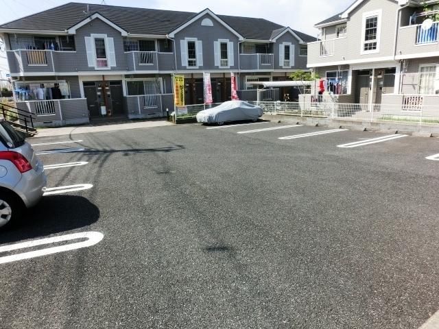 駐車場　敷地内駐車場