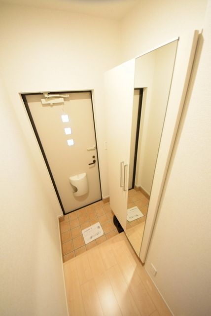 玄関　お部屋探しは【タウンハウジング千葉店】にお任せ下さい♪