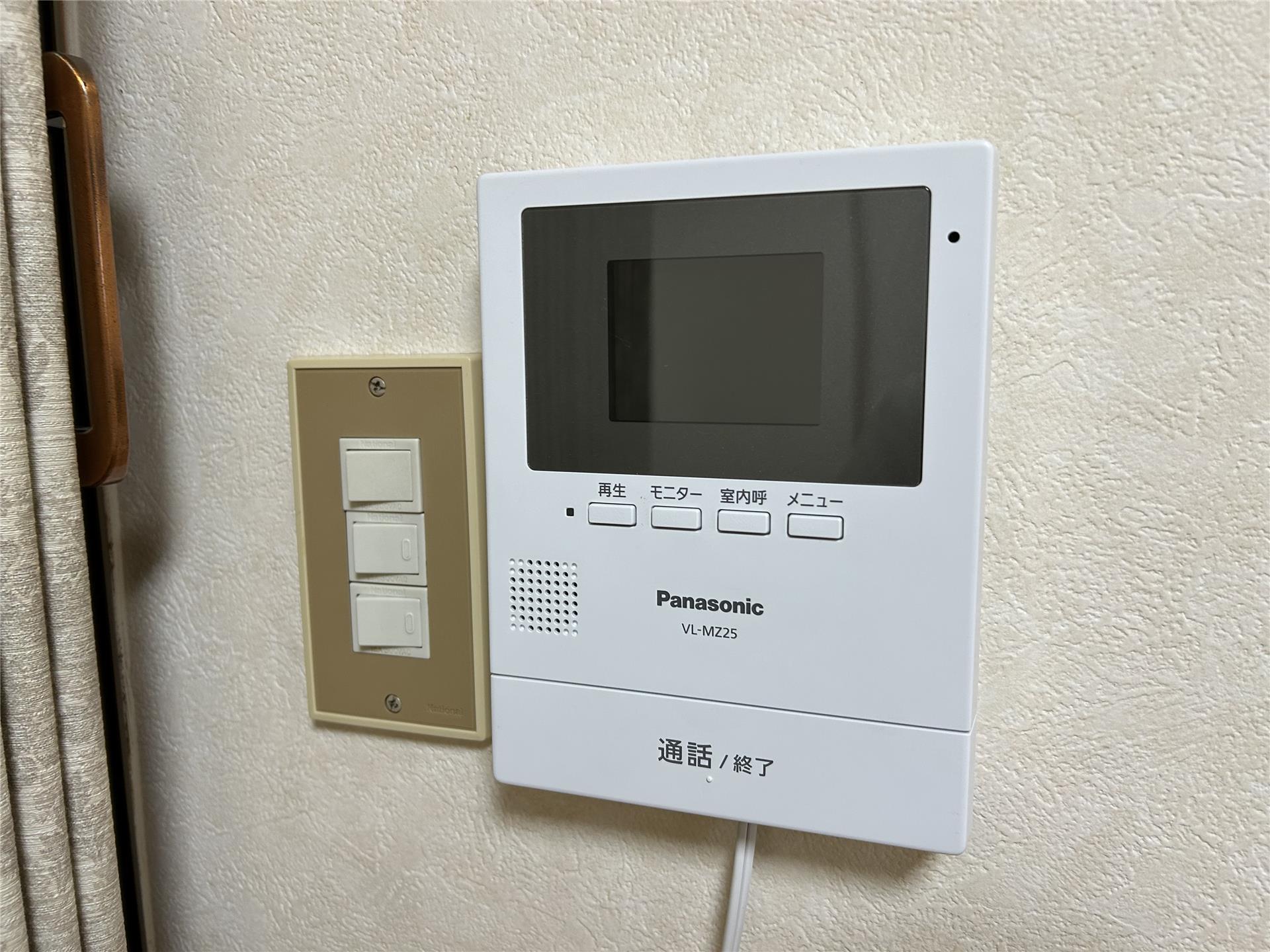 セキュリティ　TVモニター付きドアホンで急な来客にも安心♪