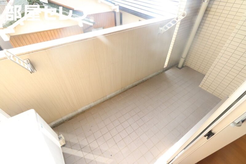 バルコニー　下駄箱です