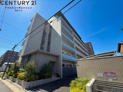 建物外観　オートロックで外部の人間が簡単に出入りできないため安心です。