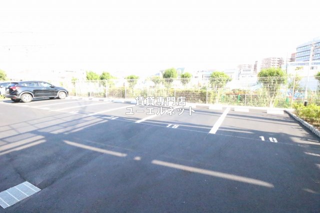 駐車場　敷地内駐車場あり◎