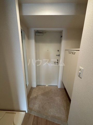 セレニテ梅田北グランデの玄関写真