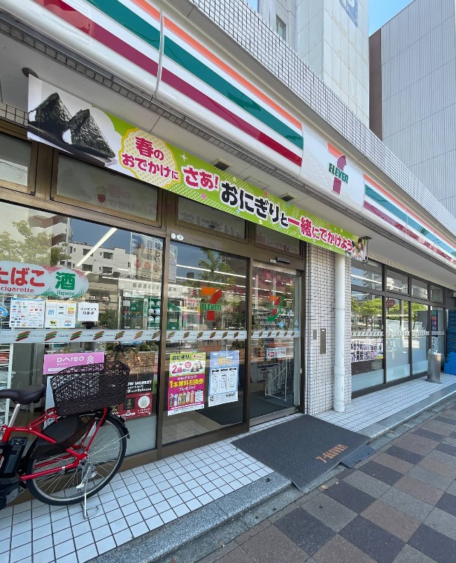 コンビニ　セブンイレブン神戸西上橘通1丁目店（コンビニ）まで154m
