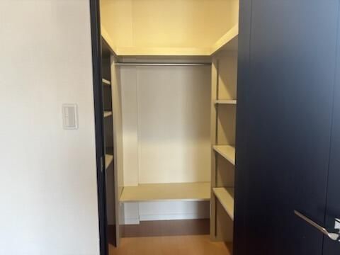 収納　写真は同タイプ住居です。