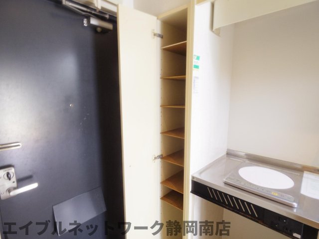 玄関　シンプルで使いやすい玄関です