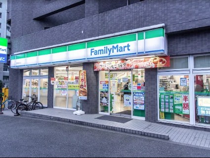 コンビニ　ファミリーマート 町田駅南口店（コンビニ）まで168m