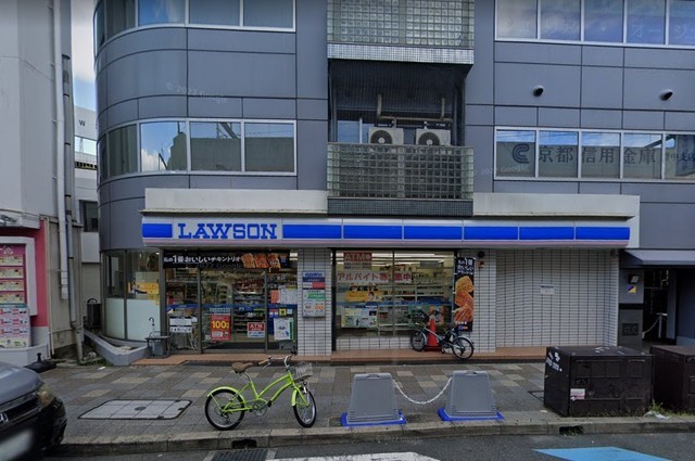 コンビニ　ローソン　阪急豊中駅南店（コンビニ）まで441m