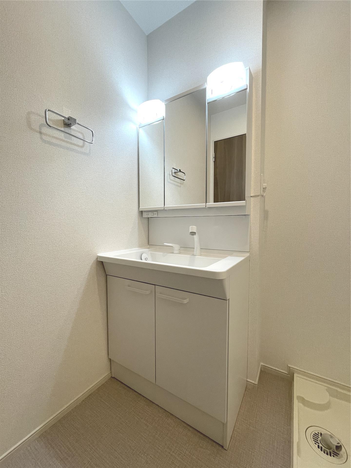 ティーダ水巻 Bの内装写真