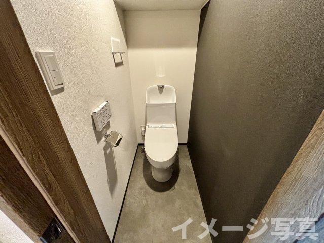 名鉄名古屋本線 国府宮駅 徒歩10分 3階建 新築のトイレ写真