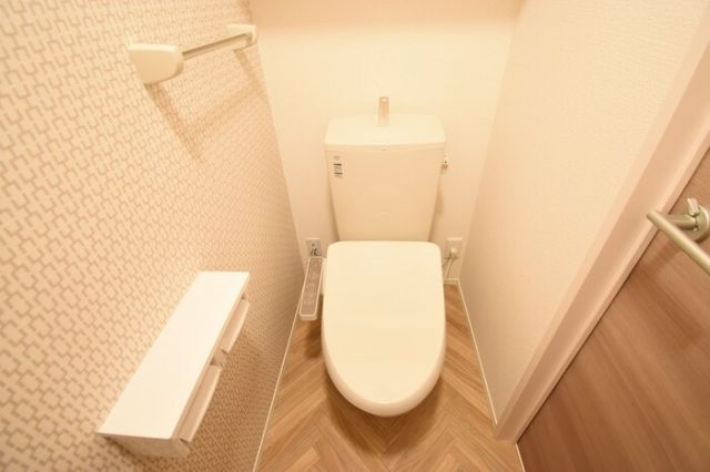 ナーブ屋島 A棟のトイレ写真