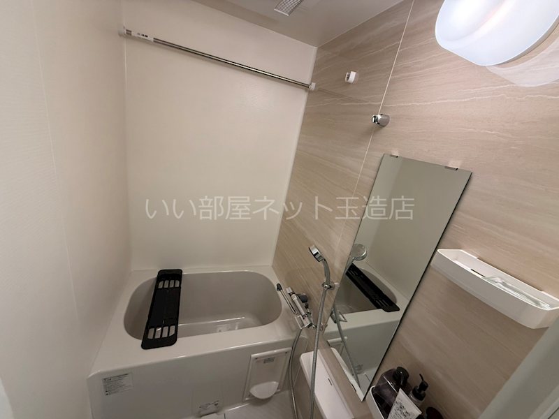 バス・シャワールーム　仕事終わりでゆっくりお過ごしいただけます。