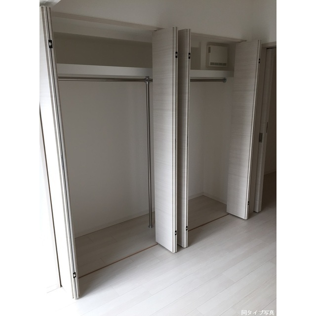 収納　※部屋タイプによって色が異なる場合がございます