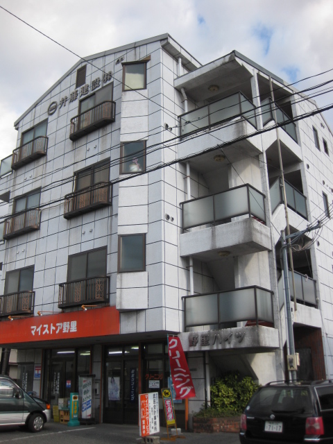 姫路市野里慶雲寺前町のマンションの建物外観