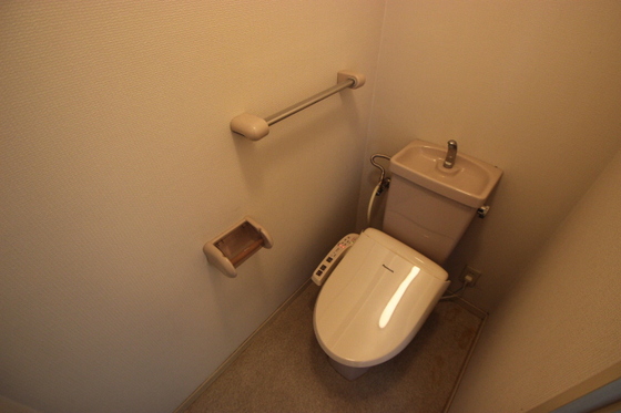 トイレ　※別部屋の写真です