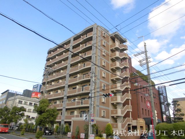 【アット長田の建物外観】