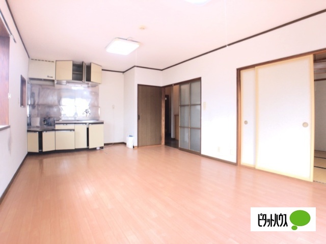 居室・リビング　他のお部屋のお写真です