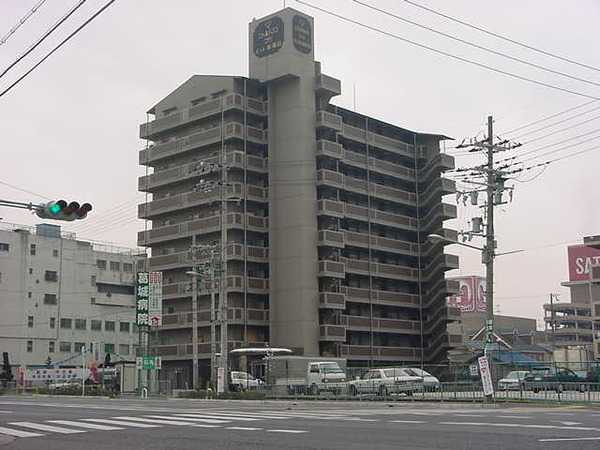 【シャルマンフジエスト岸和田の建物外観】