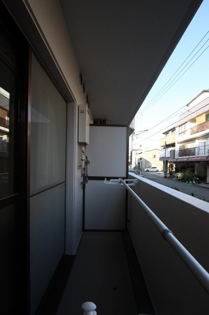 バルコニー　同物件別号室の写真