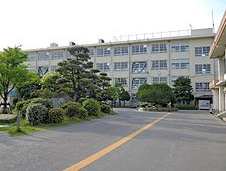 小学校　福岡市立原小学校（小学校）まで609m