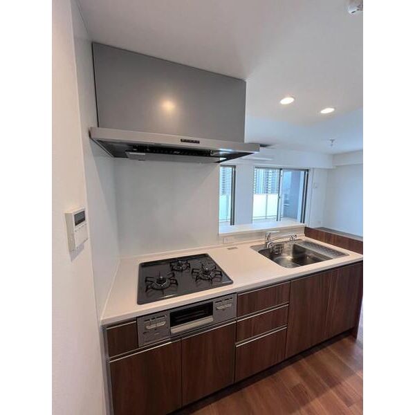 キッチン　※写真は同タイプ住戸です。