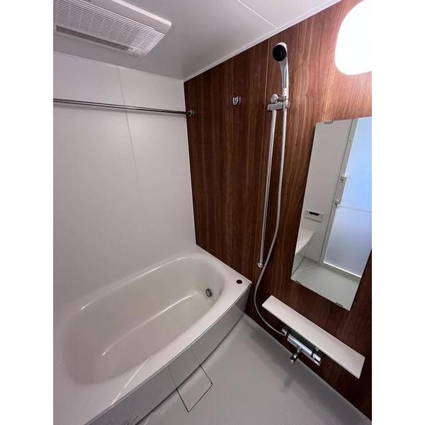 バス・シャワールーム　※写真は同タイプ住戸です。