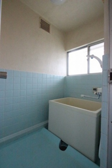 バス・シャワールーム　※別部屋の写真です