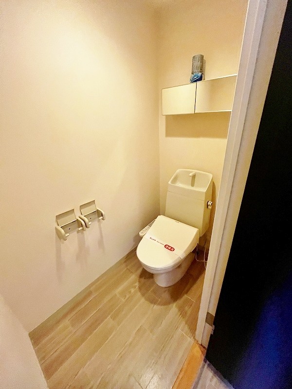 トイレ　★温水洗浄便座★