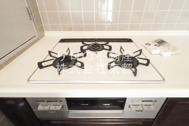 その他設備　グリル付き３口コンロです☆