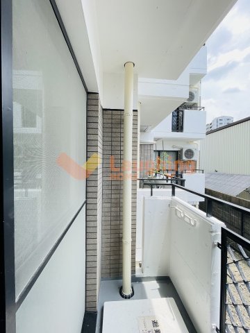 バルコニー　バルコニーからの眺めを楽しみながら食事をしませんか