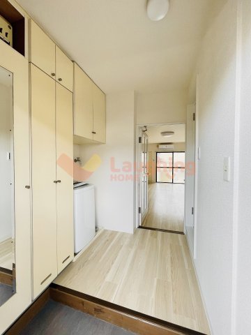 玄関　ゆったりとした玄関です