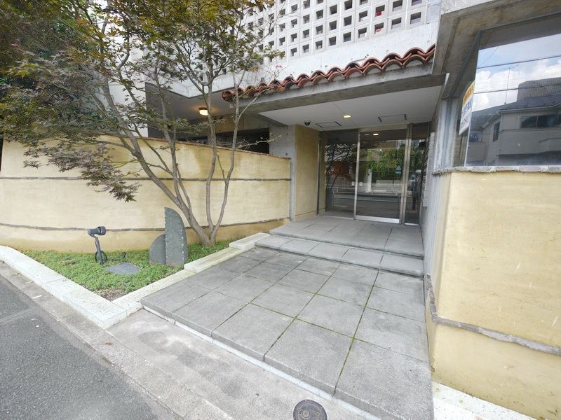 エントランス　★お問い合わせはタウンハウジング橋本店まで★