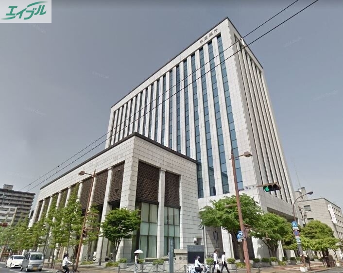 銀行　中国銀行本店（銀行）まで483m