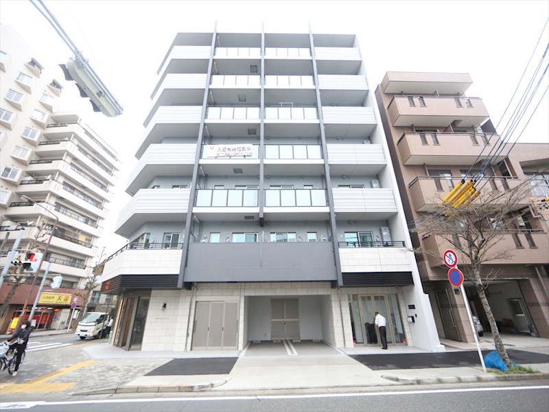 建物外観　外観　ＳＥＣＯＭセキュリティ　オートロック　宅配ＢＯＸ